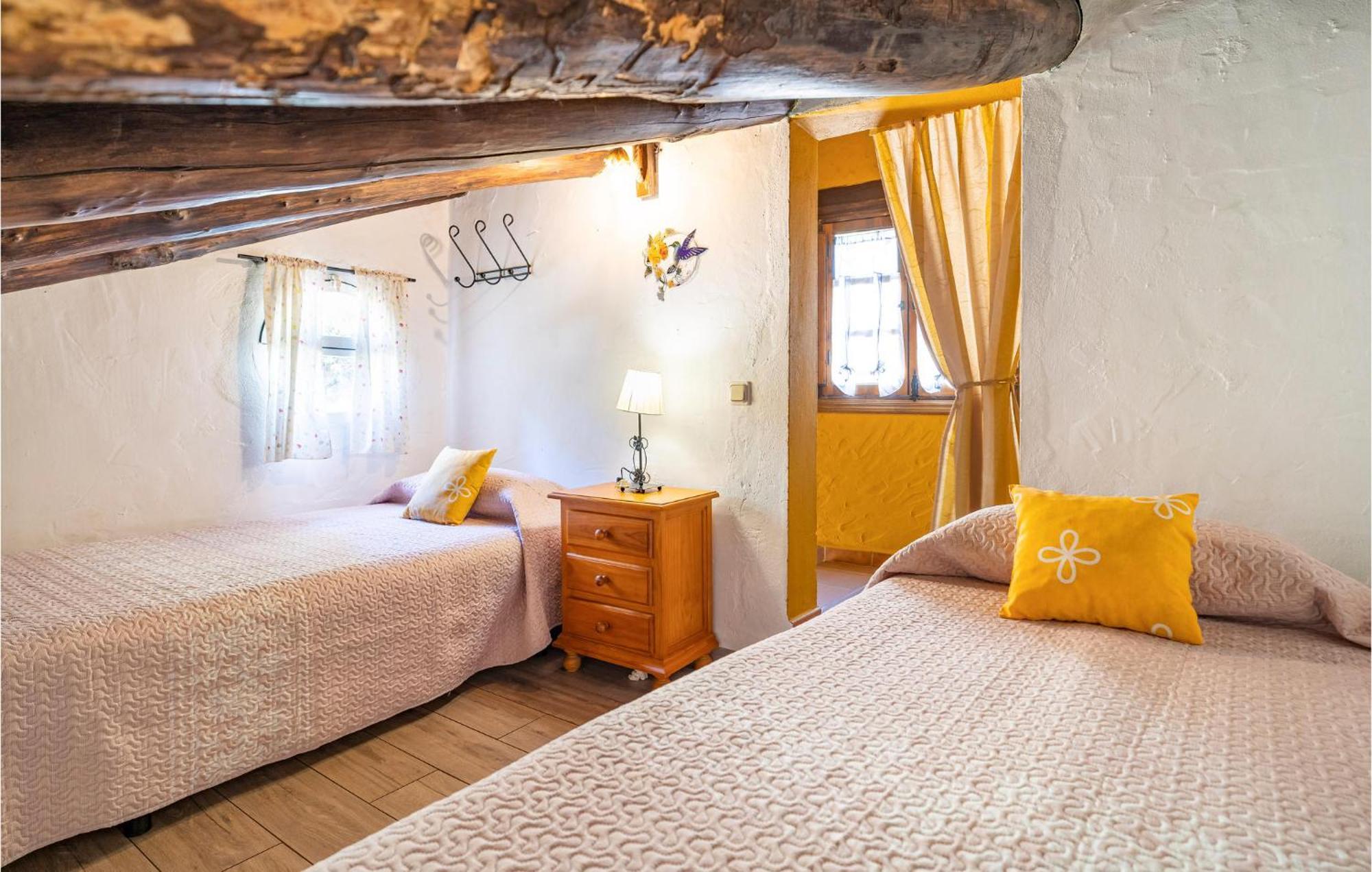 Amazing Cottage In Algatocin With Kitchen Zewnętrze zdjęcie