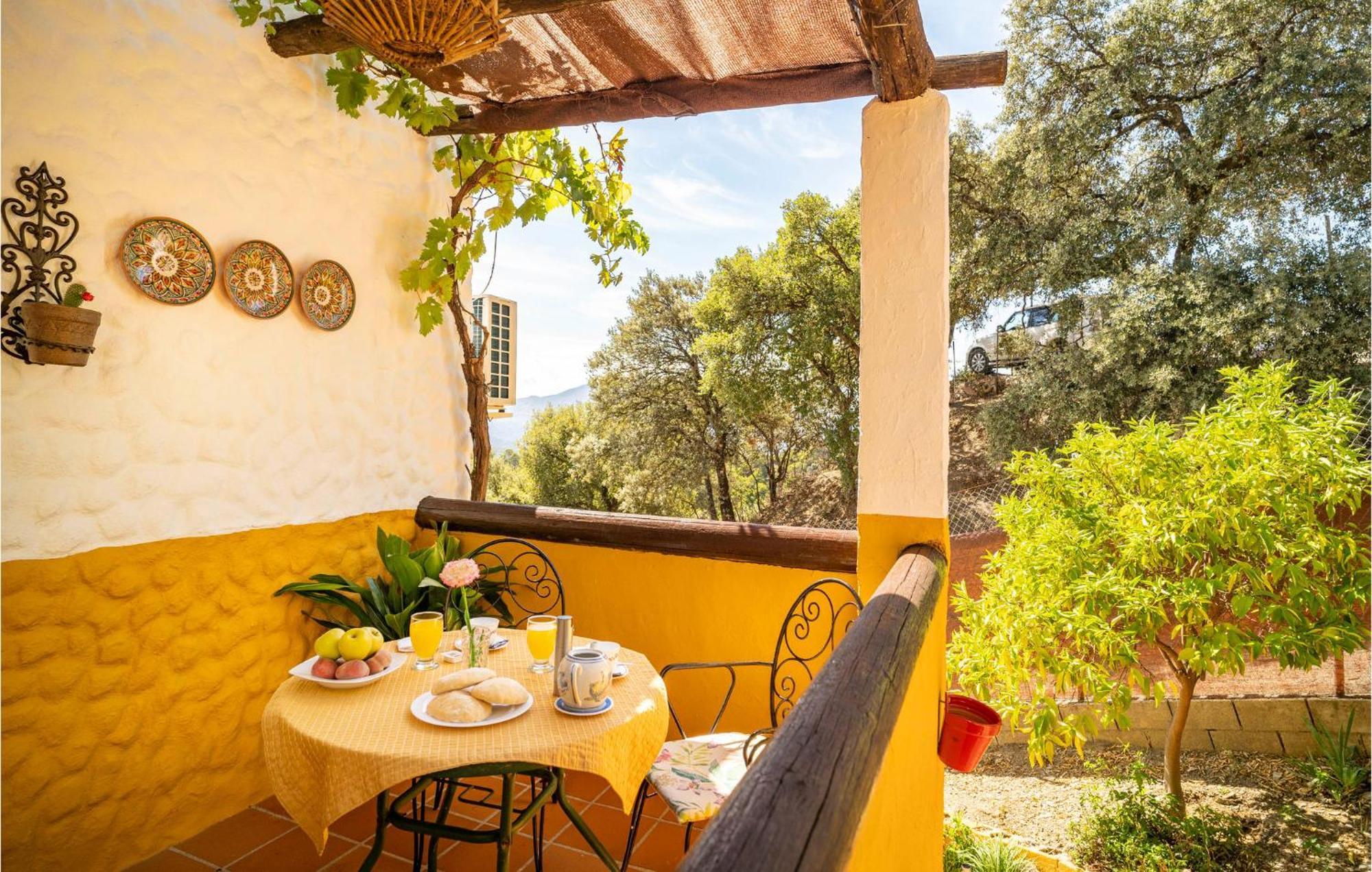 Amazing Cottage In Algatocin With Kitchen Zewnętrze zdjęcie